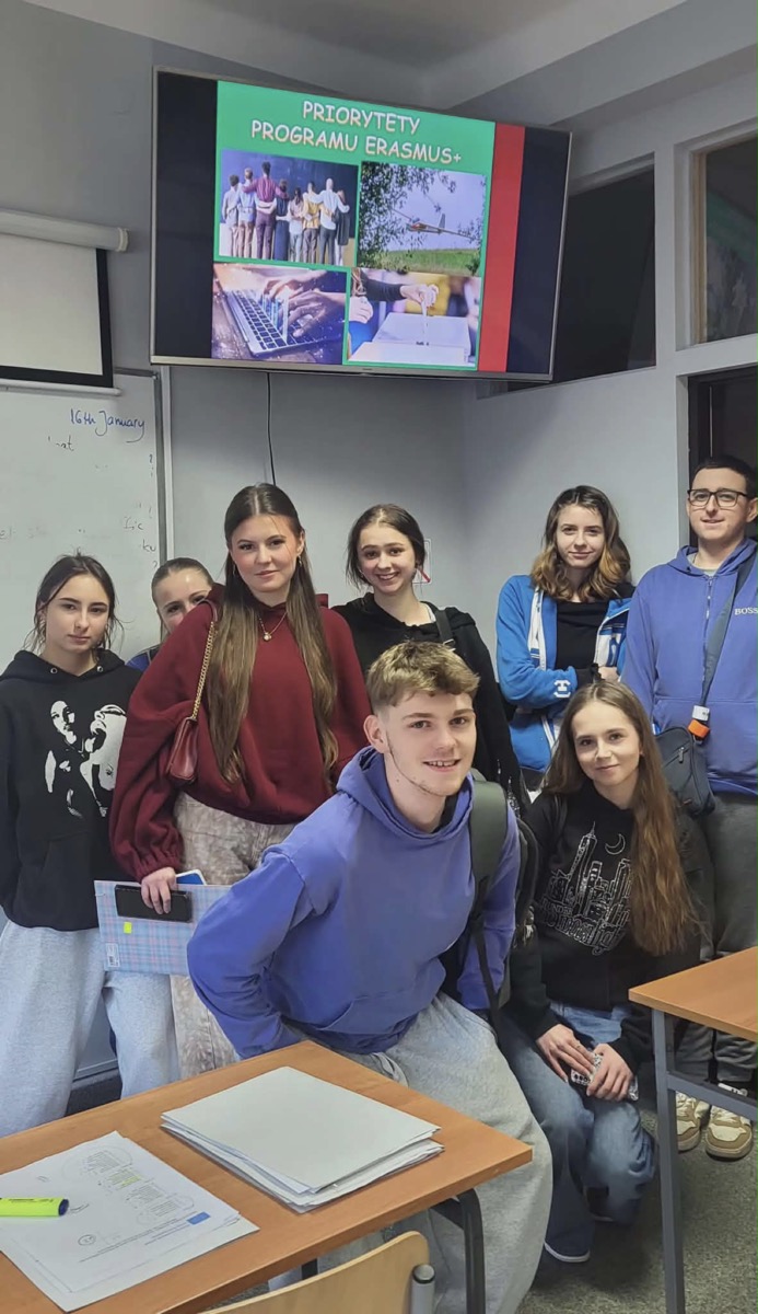 2090dfea-8811-4137-9095-4f0bba8c0fc9