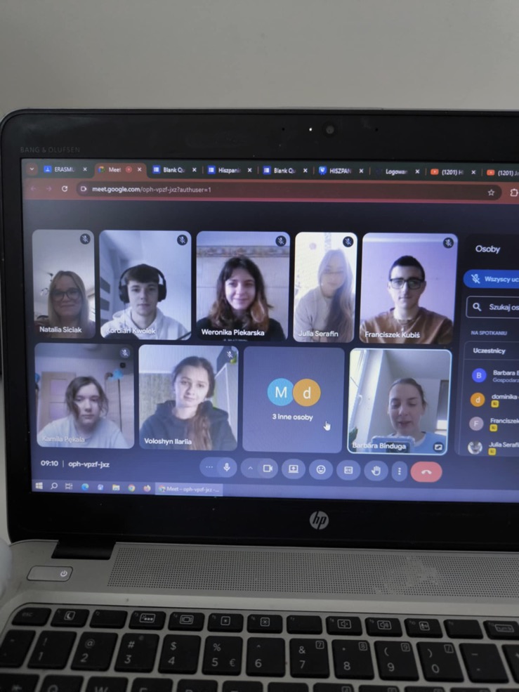 815675ef-ded3-4dcf-8653-1956b1d9bf31